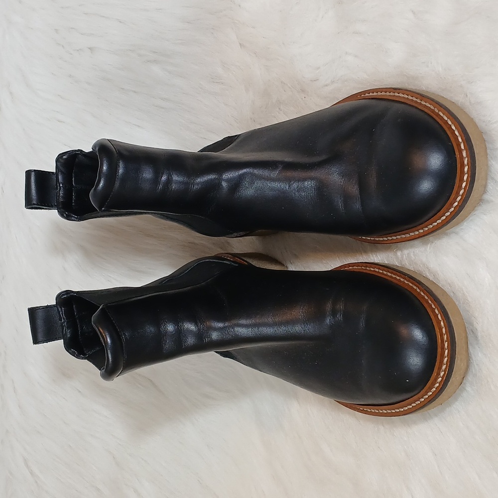 Everlane The Italian Leather Chelsea Boot In Black Women's Gum Outsole Sz 8 - Picture 2 of 8